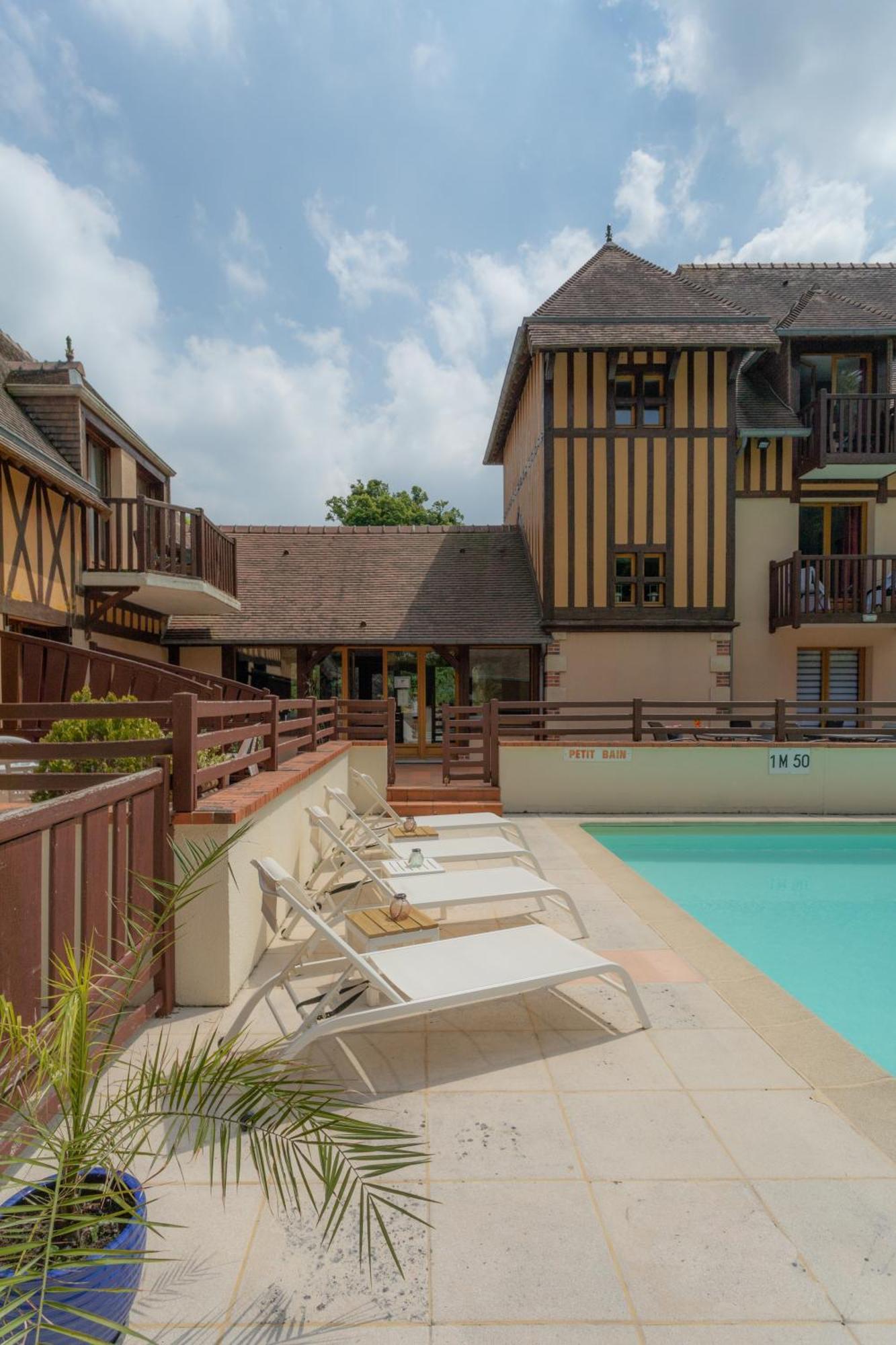 Hotel Le Romantica Pennedepie Ngoại thất bức ảnh