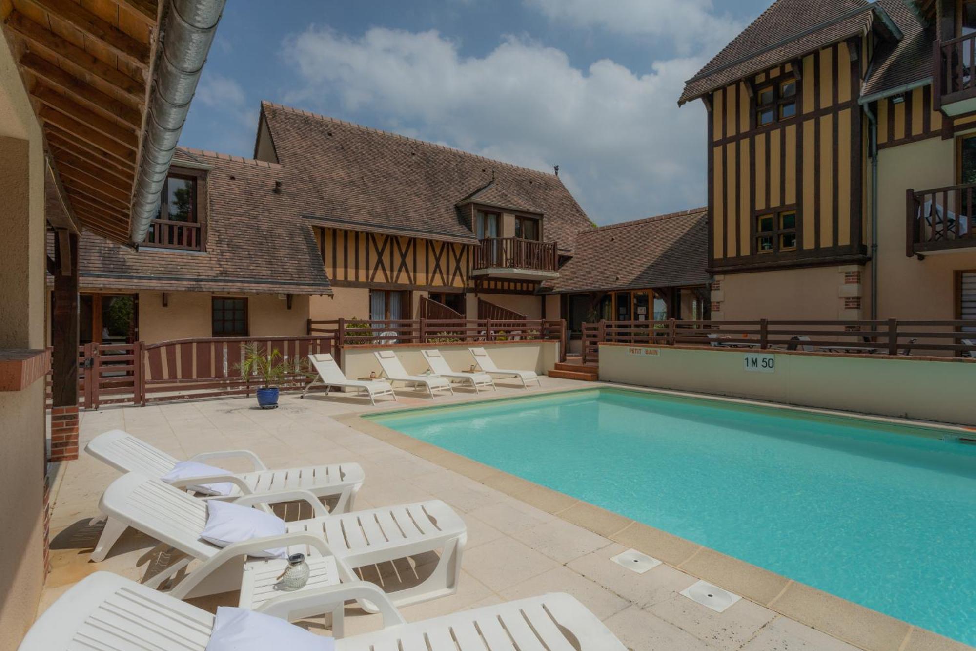 Hotel Le Romantica Pennedepie Ngoại thất bức ảnh